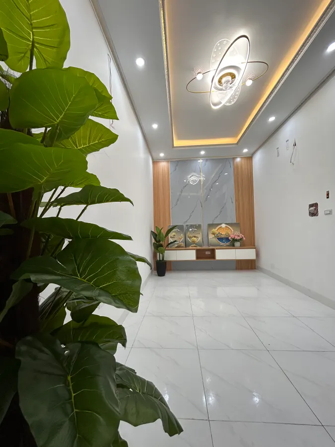 Bán nhà Văn Chương, lõi Đống Đa, Nhà đẹp ở ngay 28m 5 tầng nhỉnh 6 tỷ - Ảnh chính