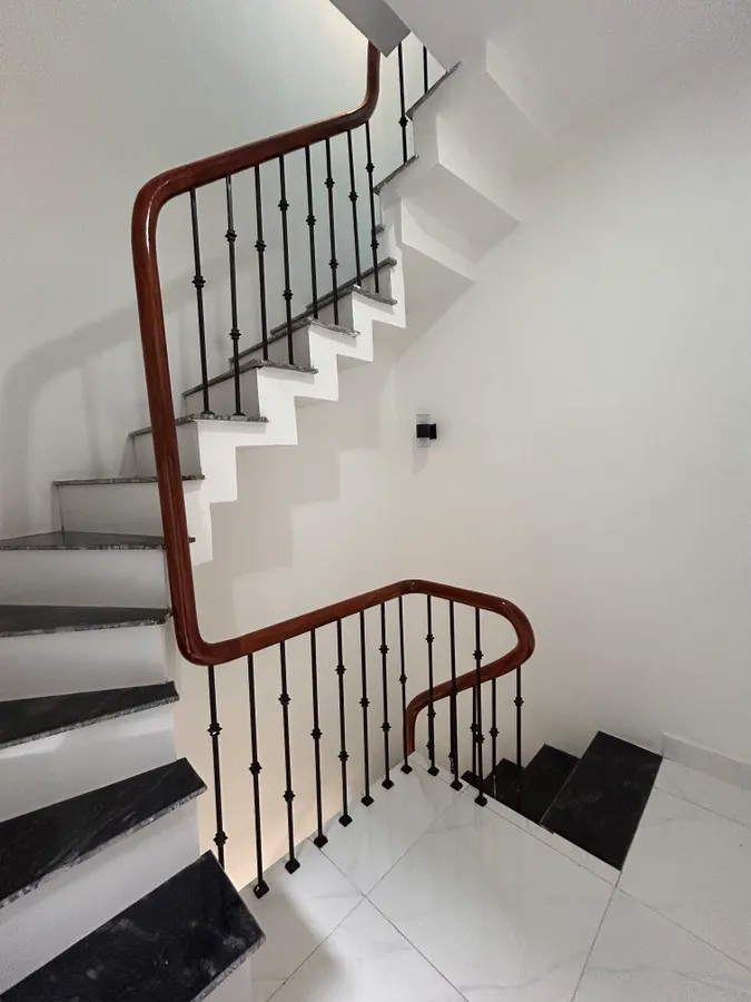 Bán nhà Văn Chương, lõi Đống Đa, Nhà đẹp ở ngay 28m 5 tầng nhỉnh 6 tỷ - Ảnh 4