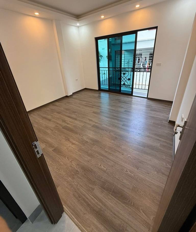 🚗 OTO QUA CỬA – NGÕ THÔNG – NHÀ ĐẸP 5 TẦNG ĐỐI DIỆN ĐH THÀNH ĐÔ - GIÁ NHỈNH 4TỶ - Ảnh 2