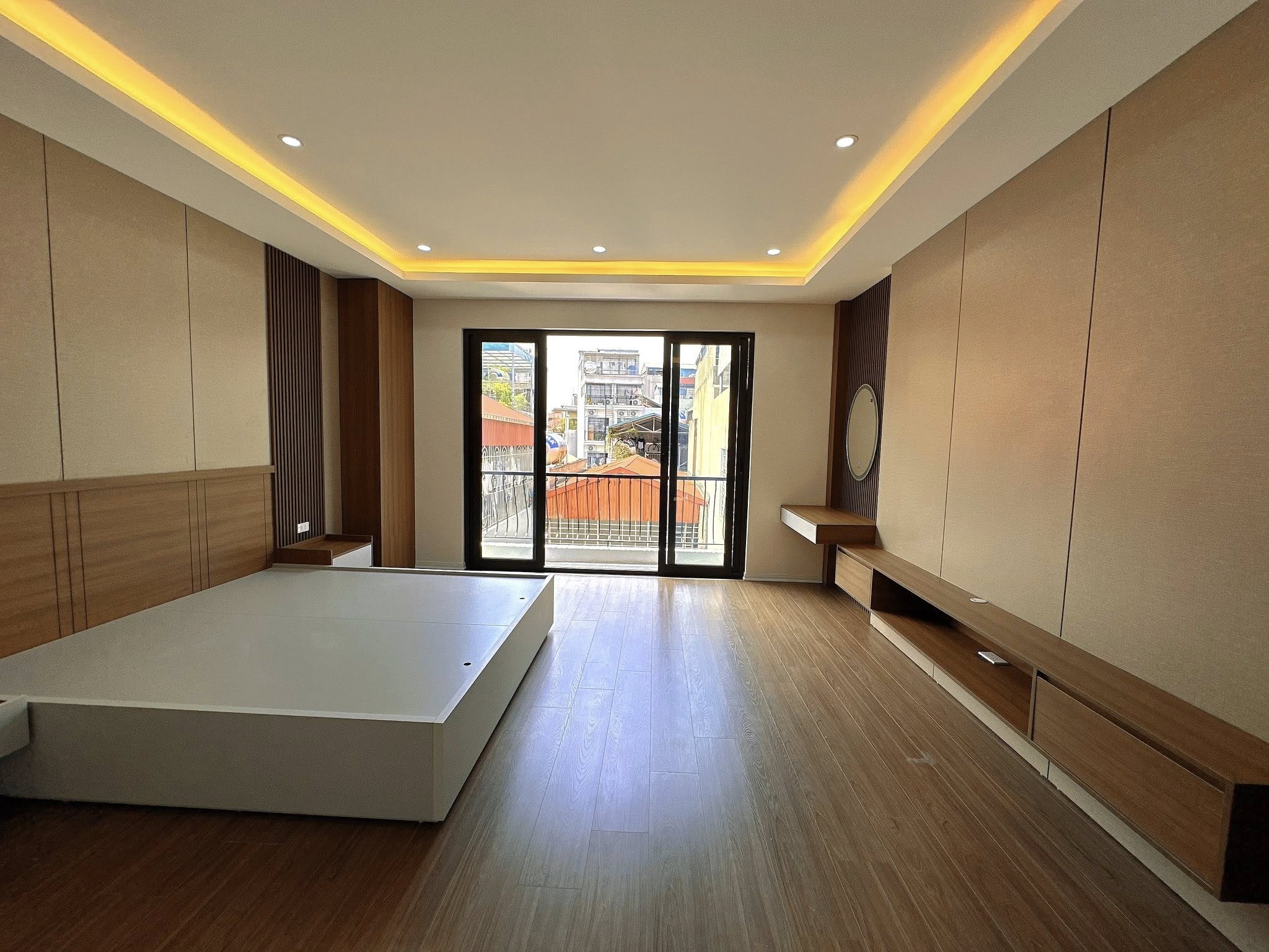 Bán nhà Ôtô đỗ cửa Phố Vương Thừa Vũ 45m/6T Thang máy, MT 4.8m 16.7 Tỷ, mới đẹp - Ảnh 2
