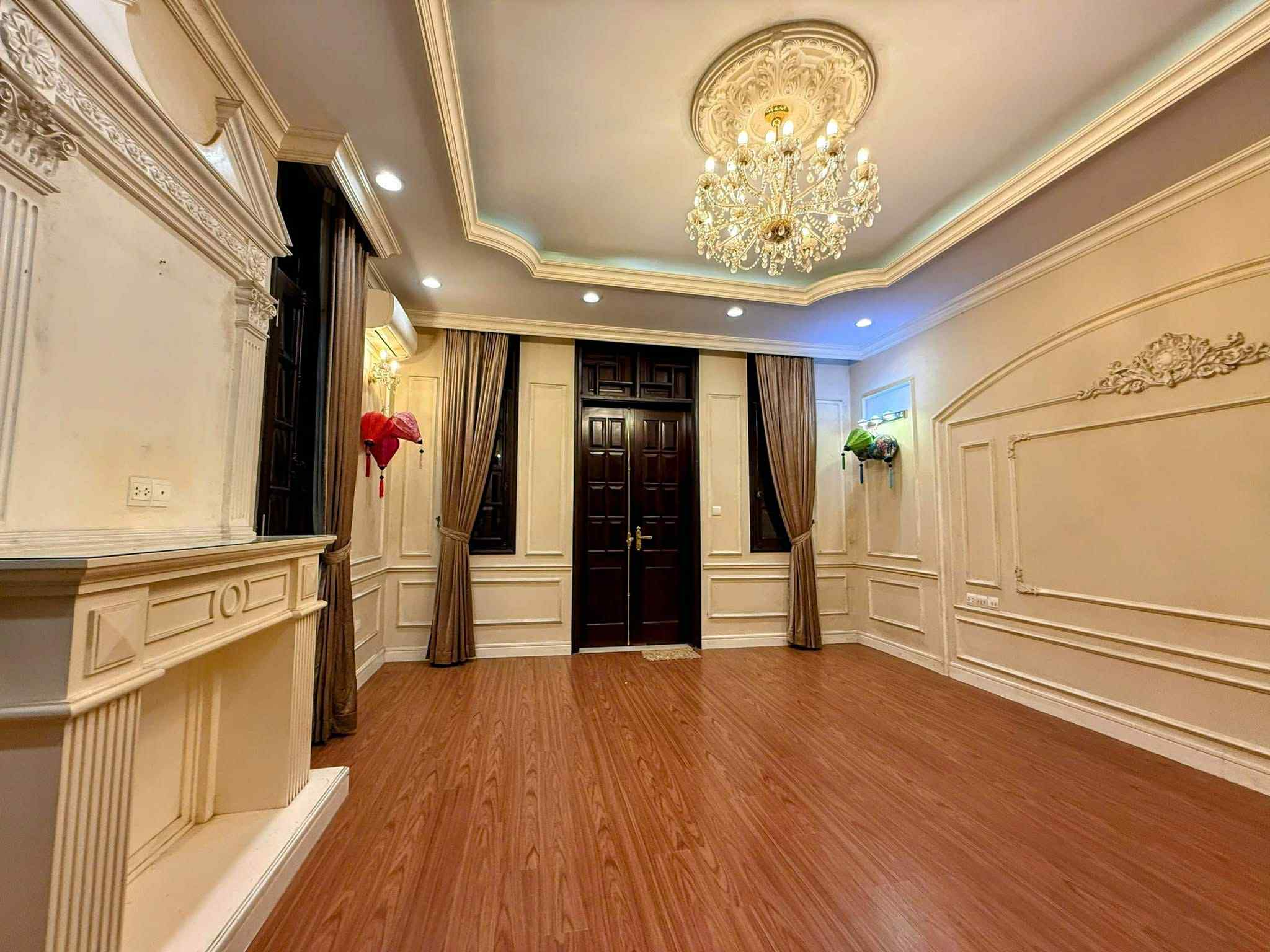 BIỆT THỰ VIP 200M² TRẦN KIM XUYẾN - KHU LÃO THÀNH CÁCH MẠNG - AN NINH ĐẲNG CẤP - HIẾM BÁN - Ảnh 1