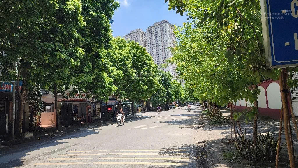 Bán căn biệt thự mặt đường Hạnh Hoa khu đô thị Xa La DT 120m2, vỉa hè kinh doanh đỉnh - Ảnh chính