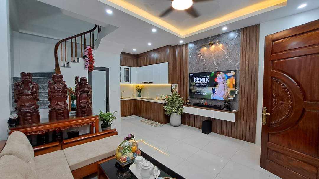 Bán Nhà Ngõ 66 Phố Ngọc Thụy, Long Biên, 35m2, 5 Tầng, Phân Lô, Ô TÔ, Nhỉnh 6 Tỷ - Ảnh chính