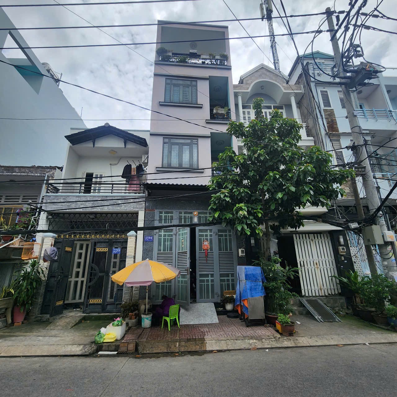 Tiêu đề: CẦN BÁN NHANH nhà 5 tầng thuận tiện kinh doanh hẻm 122 Phú Định, phường Phú Định, Quận 8 cũ - Ảnh chính