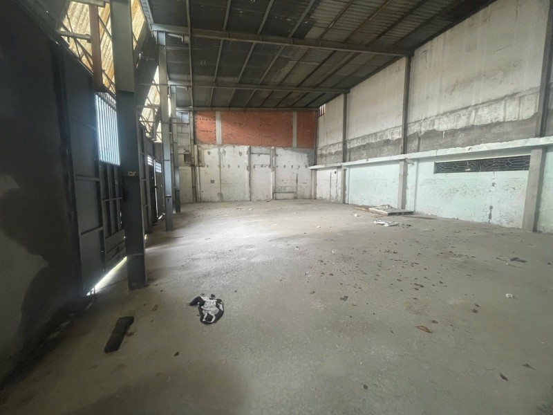Bán Nhà lô góc 2 Mặt tiền Hẻm Mã Lò gần Bệnh Viện Bình Tân, 9,6x20m, Cấp 4, 10,9 tỷ. - Ảnh 1