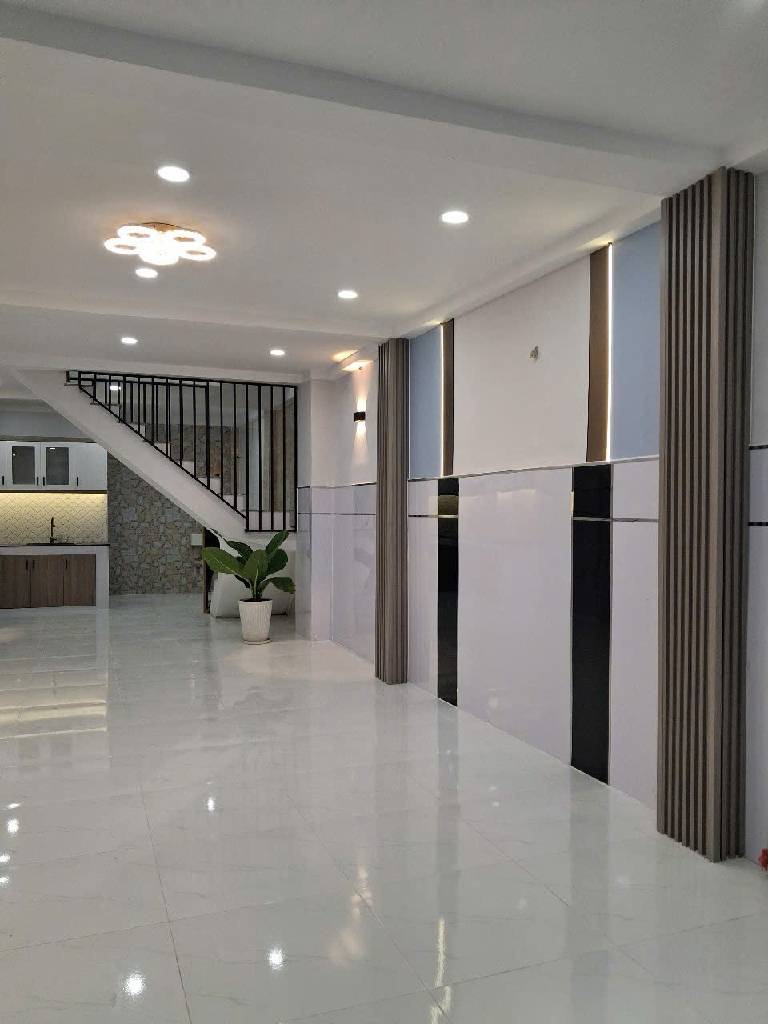 Bán nhà 2 tầng đẹp - 48m2 (4x12) - ngay Thoại Ngọc Hầu, Tân Phú - chỉ hơn 4 tỷ - Ảnh 2