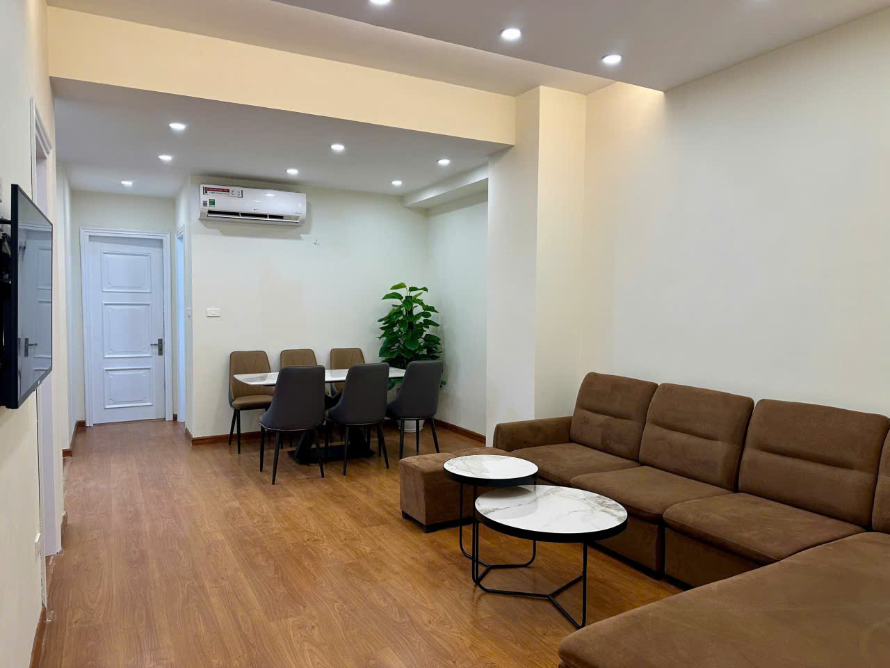 Căn hộ 76m² 2PN 2WC full nội thất trung tâm Mỹ Đình giá nhỉnh 5 tỷ - Ảnh 1