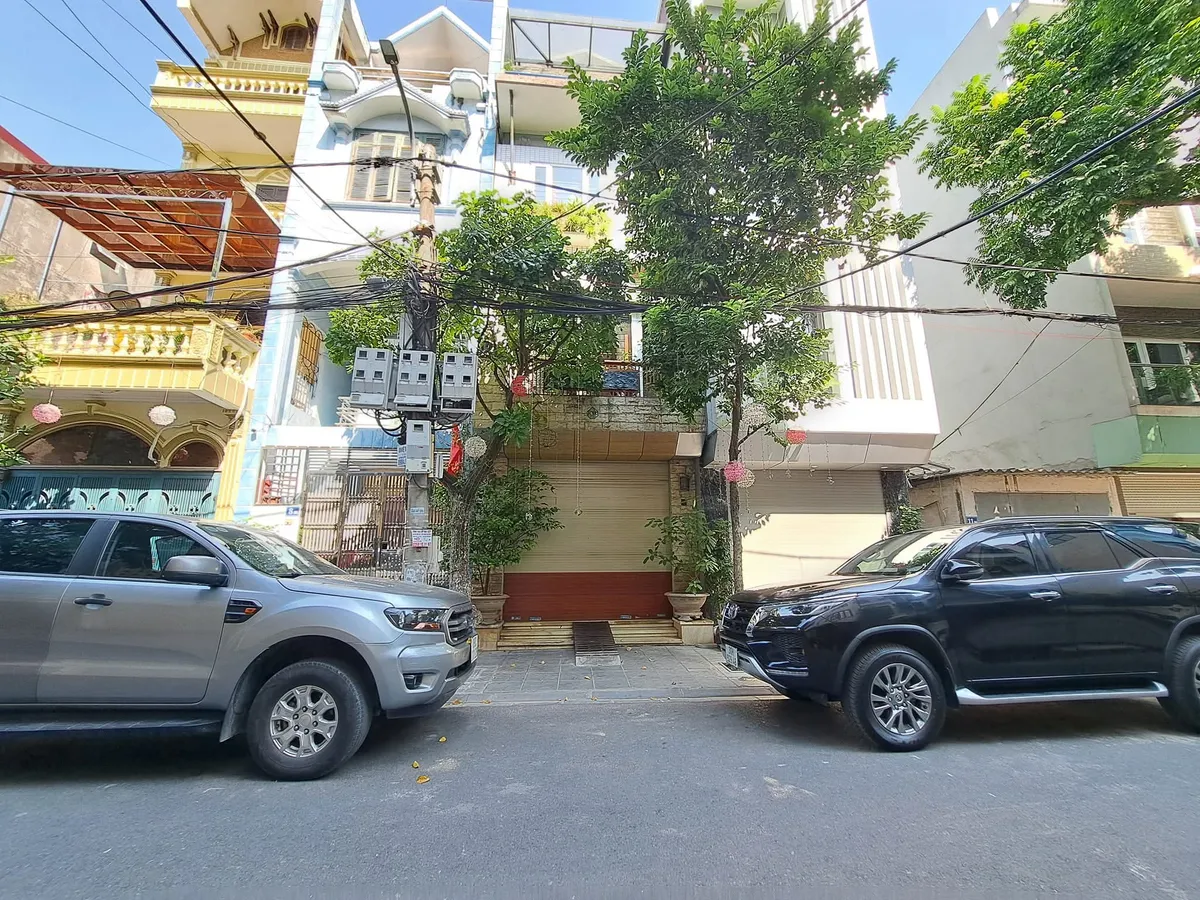 PHÂN LÔ Ô TÔ VÀO NHÀ mặt phố Phúc Đồng 46 m2 X 4 tầng mặt tiền 3.7m, 13.5 tỷ Long Biên. - Ảnh 1