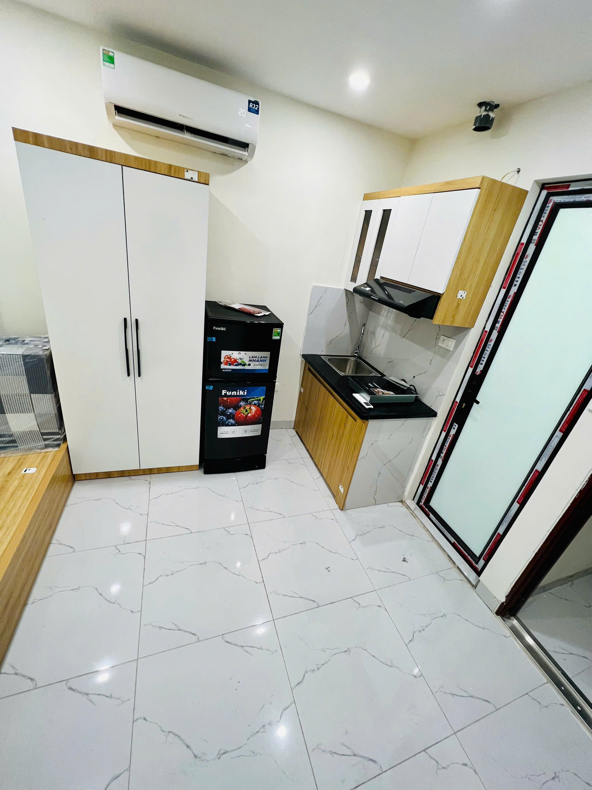 NHÀ MỚI- ĐẸP Ô TÔ VÀO NHÀ Thạch Bàn 38m1 X 6 Tầng, mặt tiền 3.7m 12.3 Tỷ Long Biên. - Ảnh 2