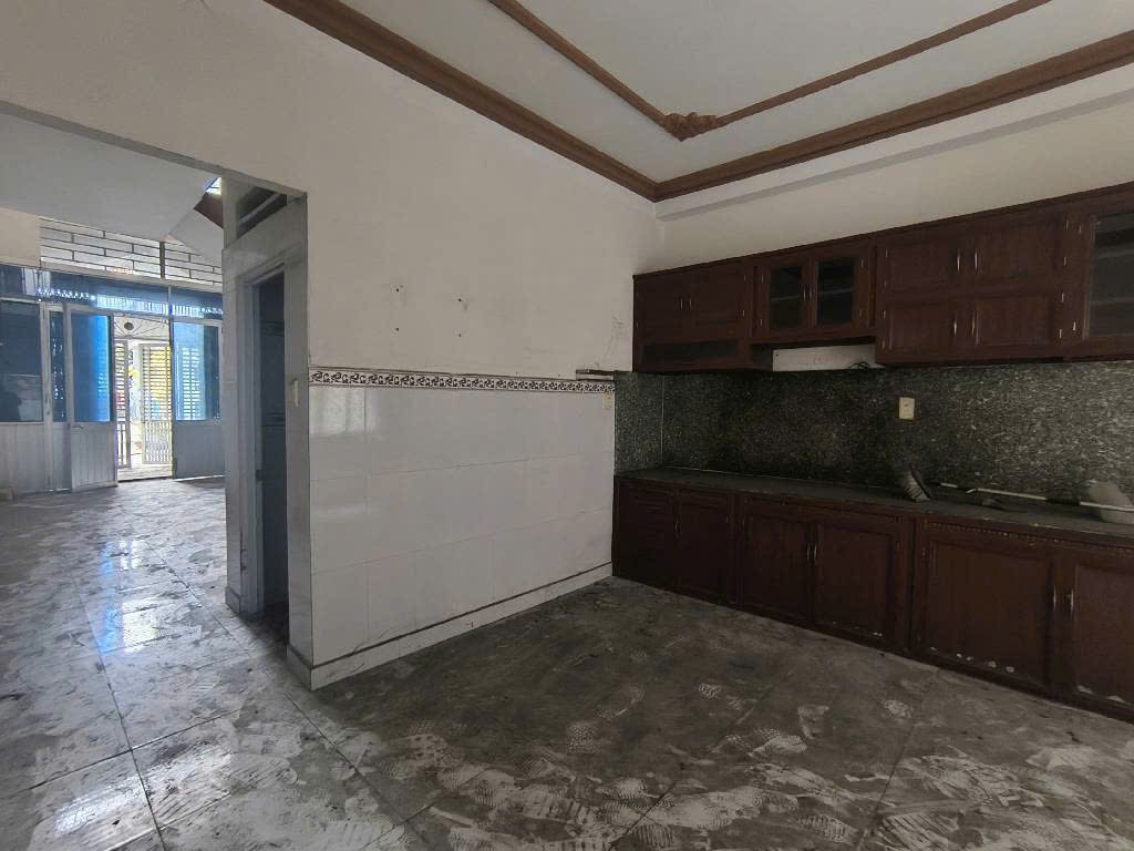 NHÀ BÁN NGUYỄN OANH GV - GẦN ST LOTTE NG.V.LƯỢNG & CHỢ AN NHƠN - HẺM XE HƠI VÀO NHÀ - SÁT MẶT TIỀN - 3 TẦNG HƠN 6 TỶ - Ảnh 3
