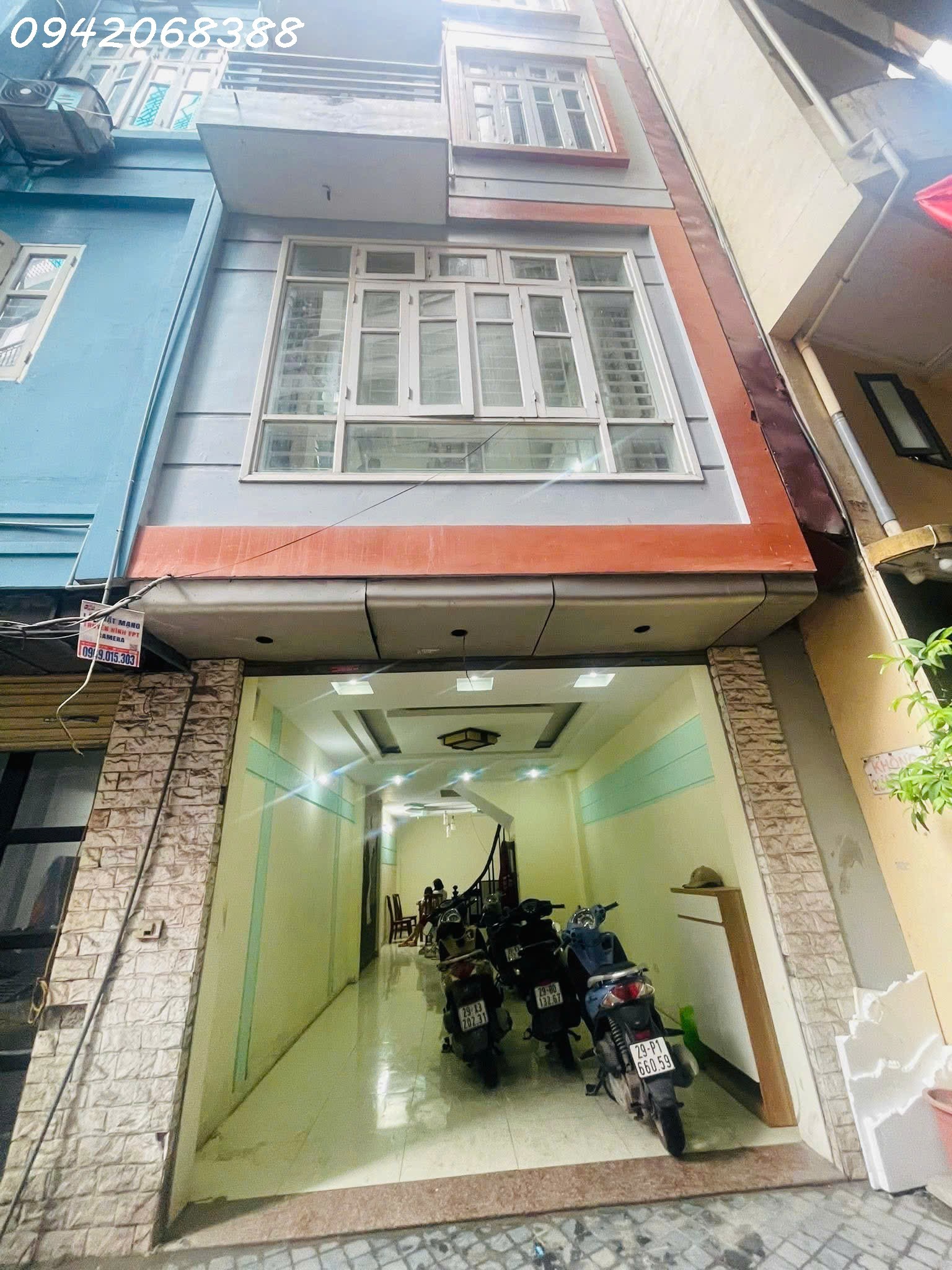 bán gấp nhà Linh Quang, Văn Chương, Đống Đa, 55m2, nhà 5 tầng, oto đậu cửa, kinh doanh cực tốt. - Ảnh chính