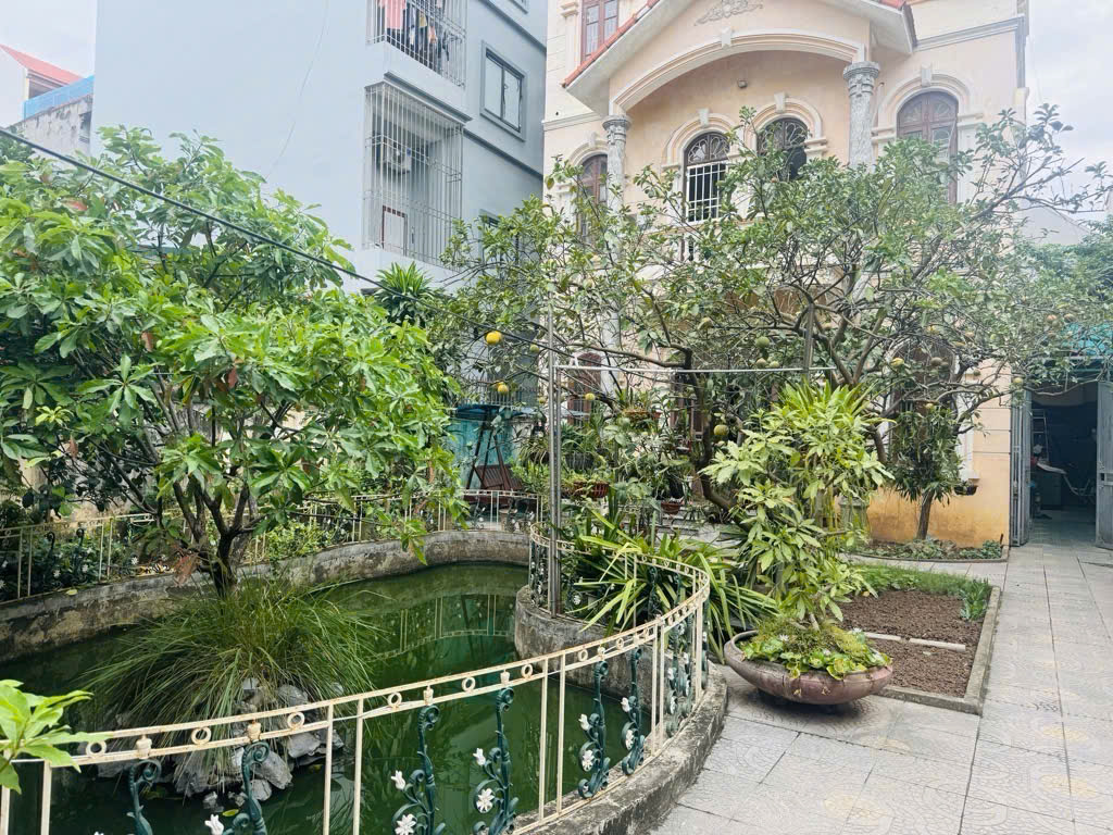 🌿 BÁN BIỆT THỰ SÂN VƯỜN ĐẸP - KHU NGOẠI GIAO ĐOÀN, XUÂN ĐỈNH 🌿<br><br>✨ Diện tích: 275m² x 3 tầng - Ảnh chính