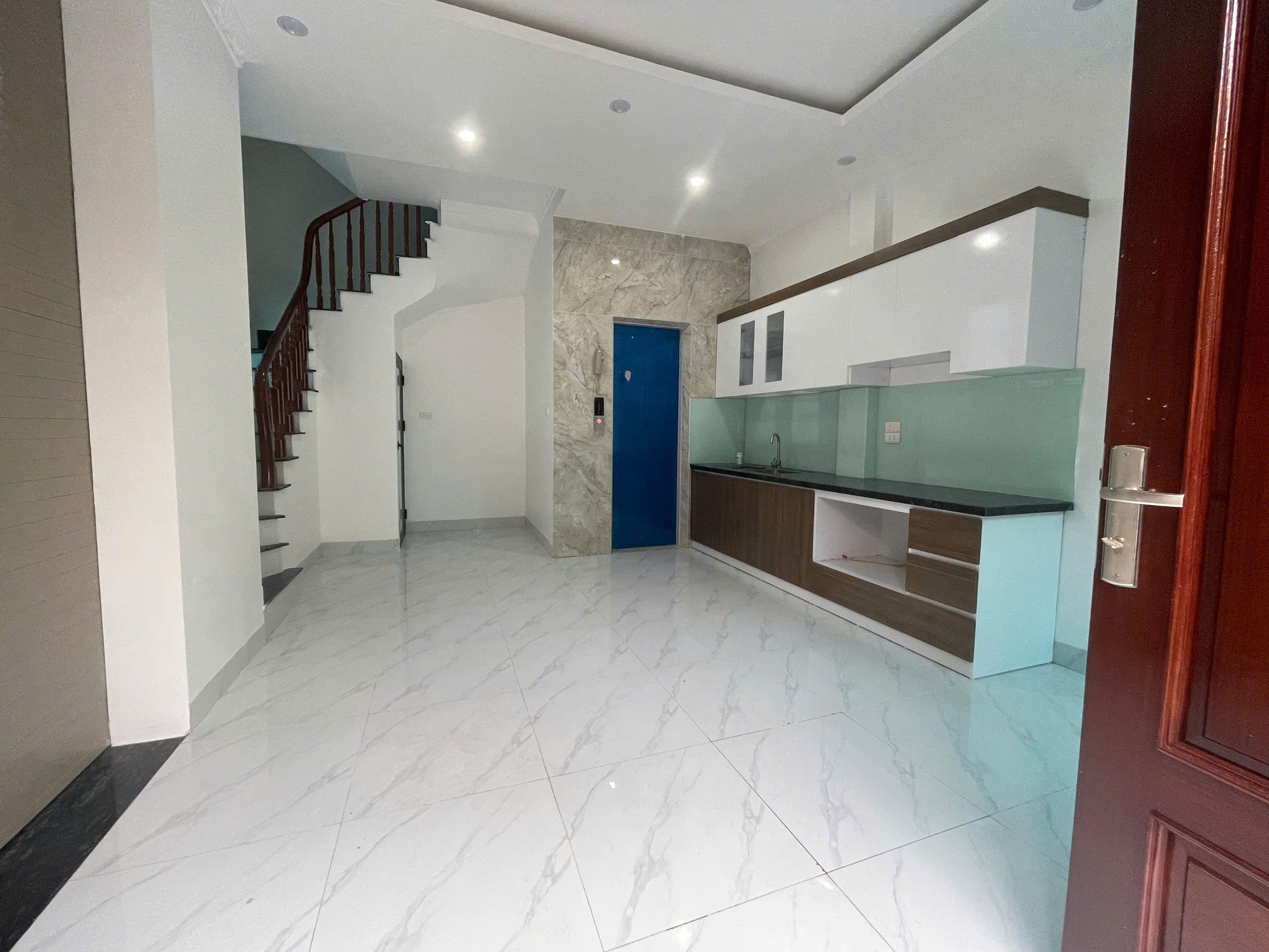 Hiếm!!!! Thượng Cát Nhà Mới 5 Tầng Lô Góc Thang Máy Oto VF3  43m2x5TxMT4m Chỉ 5.85 tỷ - Ảnh 3