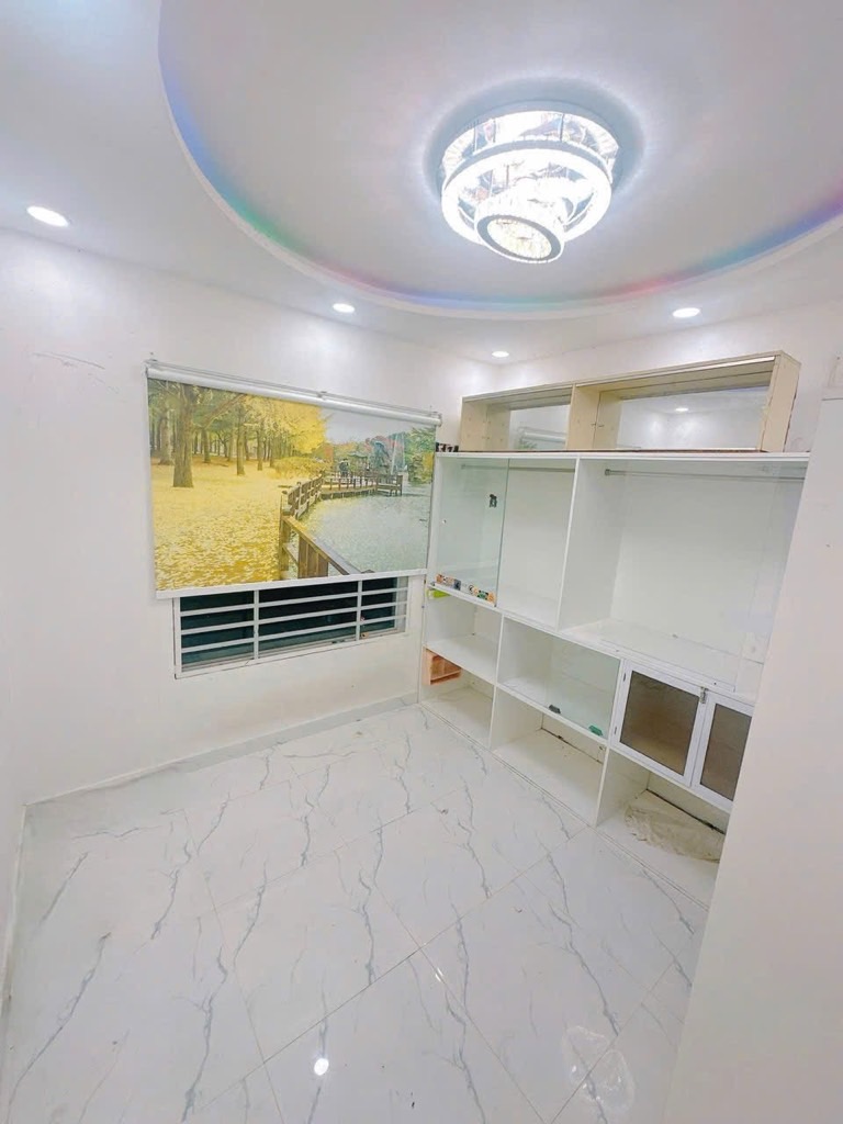 Bán chung cư Nguyễn Chí Thanh - 62m2, 2PN - thang máy, view đẹp - đã có sổ hồng - hơn 3 tỷ - Ảnh 1
