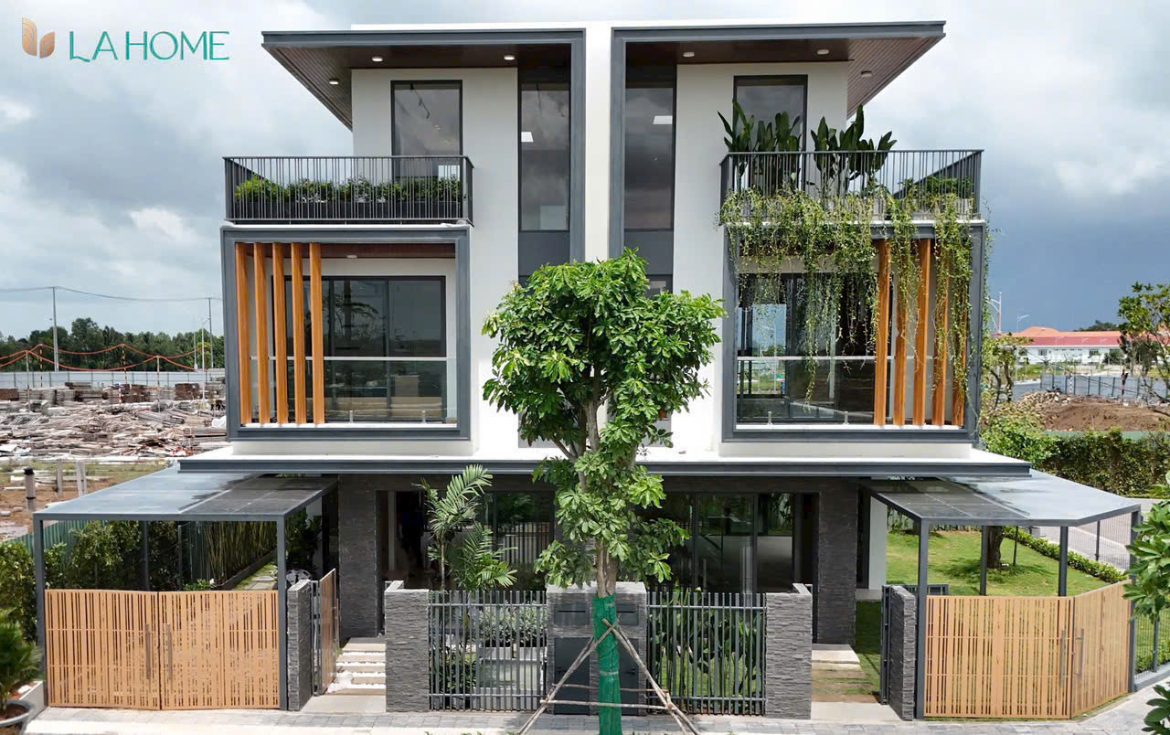 Nhà phố giáp Bình Chánh chỉ trả trước 850 triệu - Ảnh 1