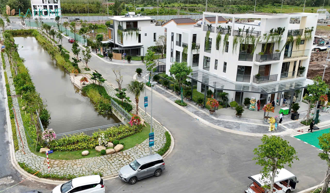 Nhà phố giáp Bình Chánh chỉ trả trước 850 triệu - Ảnh 4