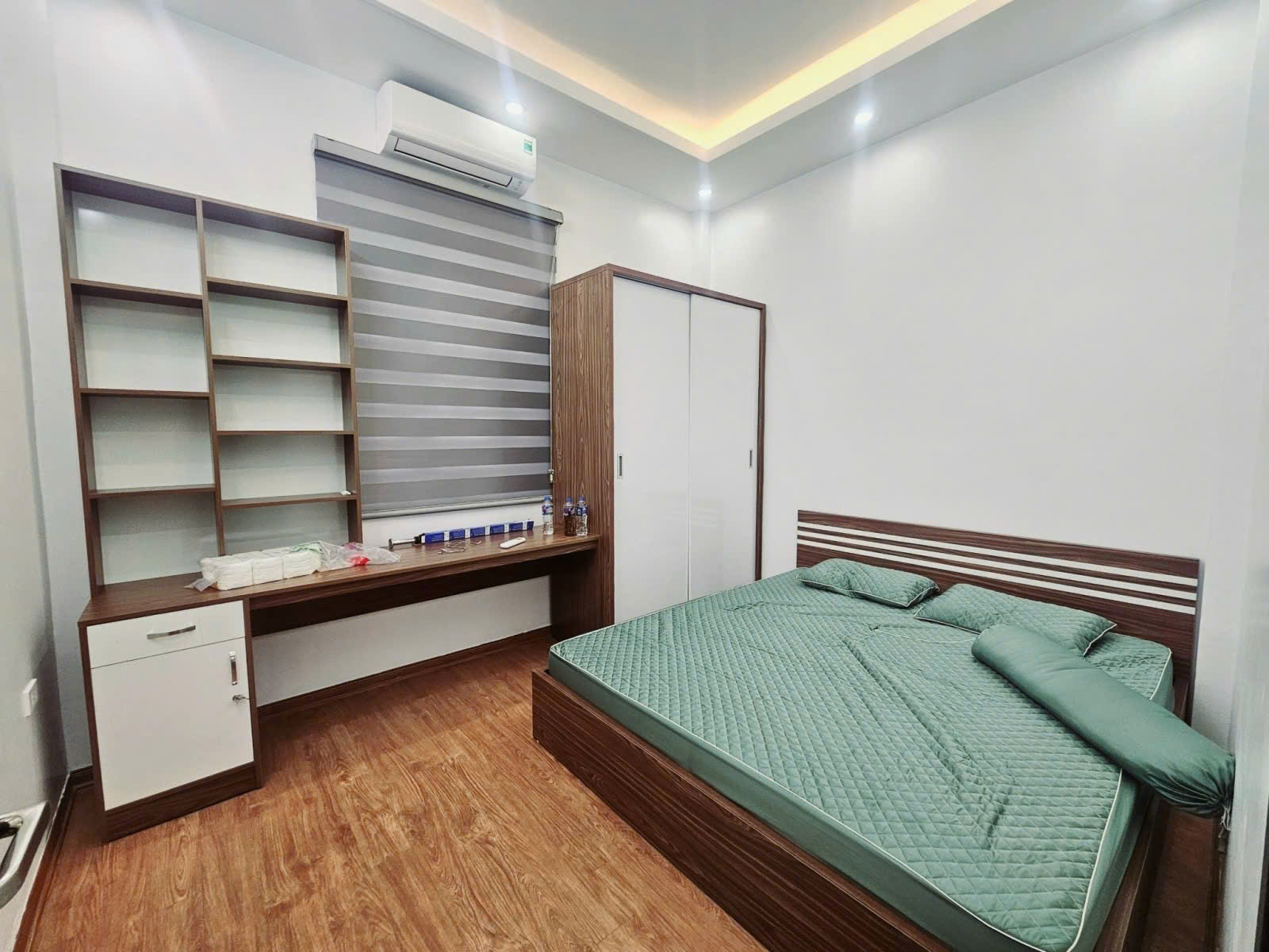 Siêu phẩm lô góc Hoàng Hoa Thám – 55m² 4 tầng, MT 6m – Nhà đẹp full nội thất, chỉ 8.6 tỷ! lh - Ảnh 2