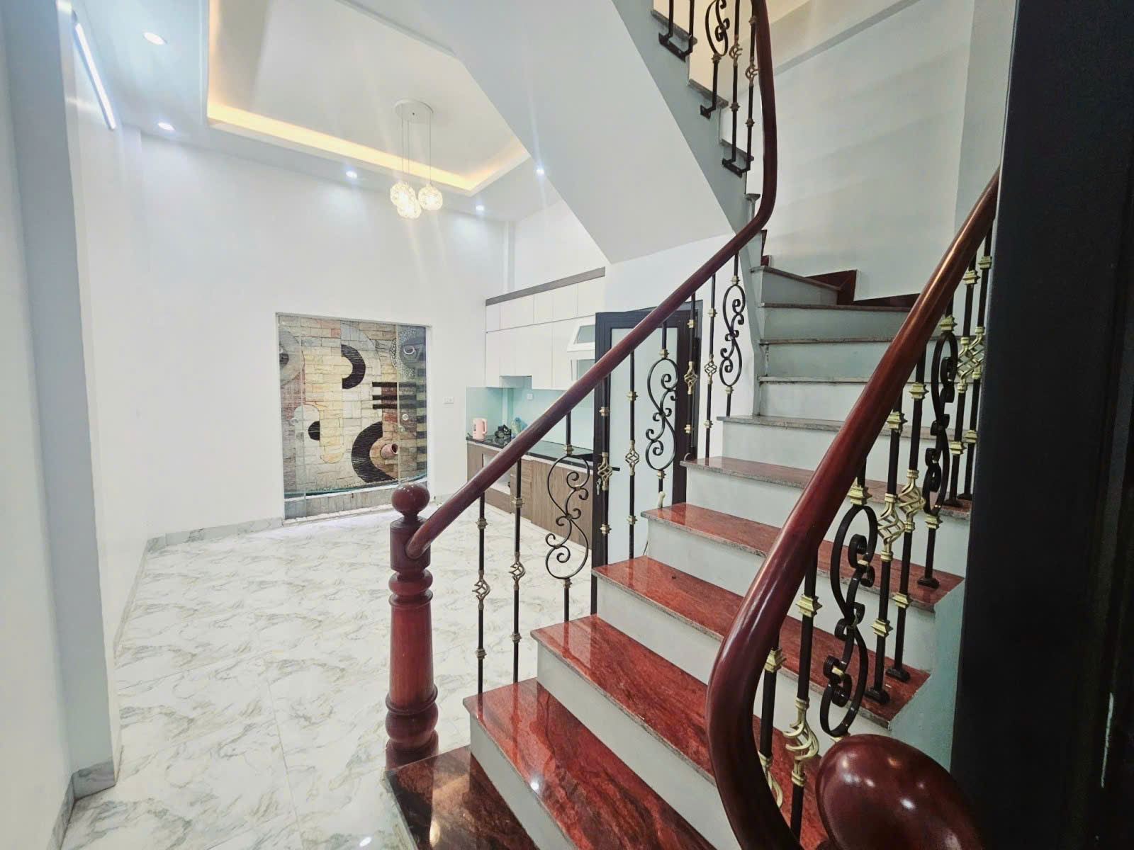 Siêu phẩm lô góc Hoàng Hoa Thám – 55m² 4 tầng, MT 6m – Nhà đẹp full nội thất, chỉ 8.6 tỷ! lh - Ảnh 4