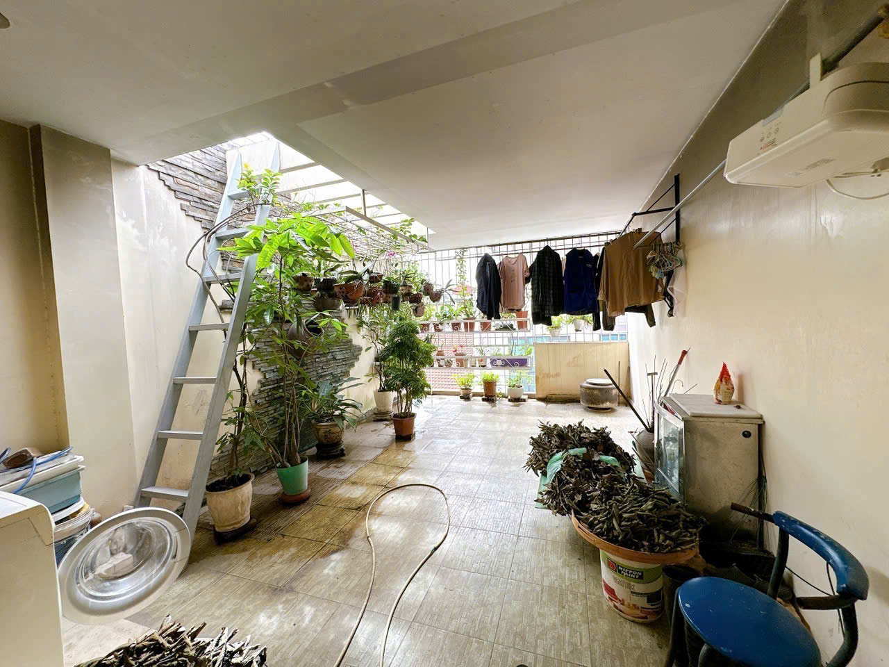 BÁN NHÀ BỒ ĐỀ – VIEW HỒ – GARA Ô TÔ – NHÀ MỚI ĐẸP<br>Bồ Đề 49m², MT 4m, 5T, giá 12.95 tỷ – Long Biên - Ảnh 2
