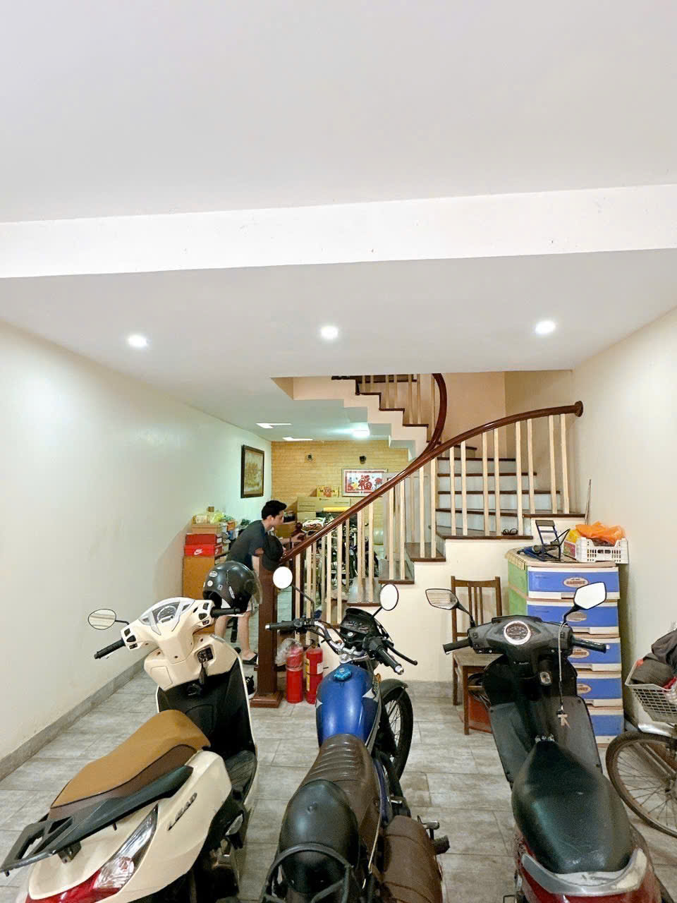 BÁN NHÀ BỒ ĐỀ – VIEW HỒ – GARA Ô TÔ – NHÀ MỚI ĐẸP<br>Bồ Đề 49m², MT 4m, 5T, giá 12.95 tỷ – Long Biên - Ảnh chính
