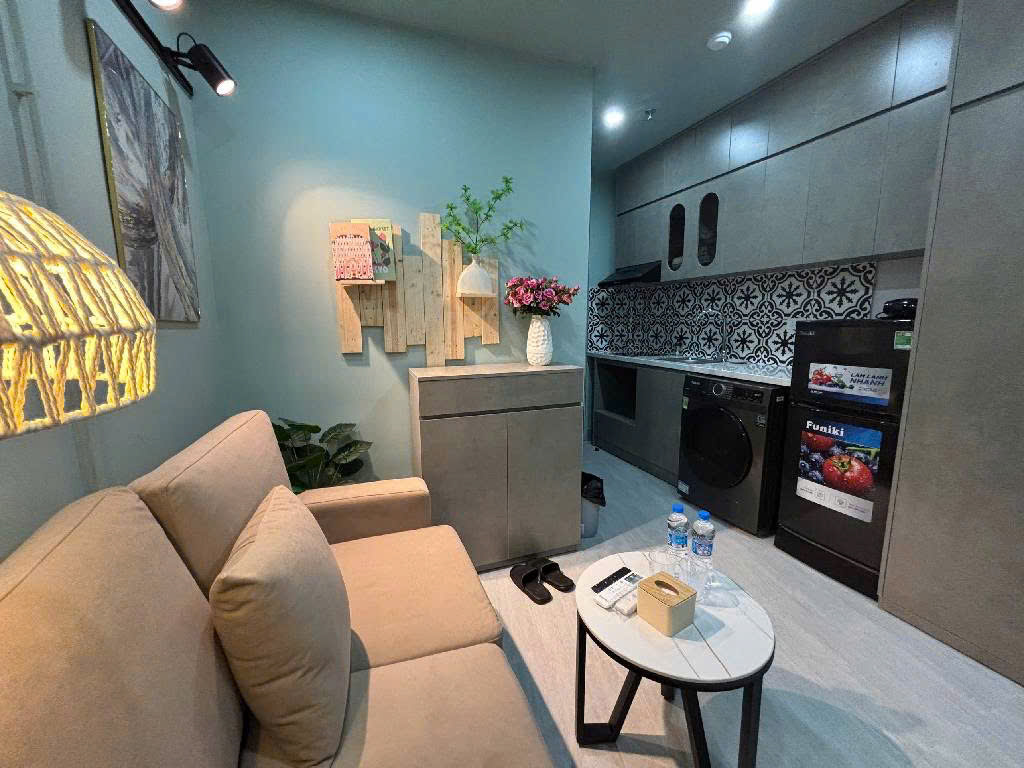 (Tin thật 100%) Bán tòa CHDV - Homestay ở phố Mễ Trì - Ô tô vào nhà - Cách phố 35m - DT 1,65 tỷ/năm - Ảnh 2