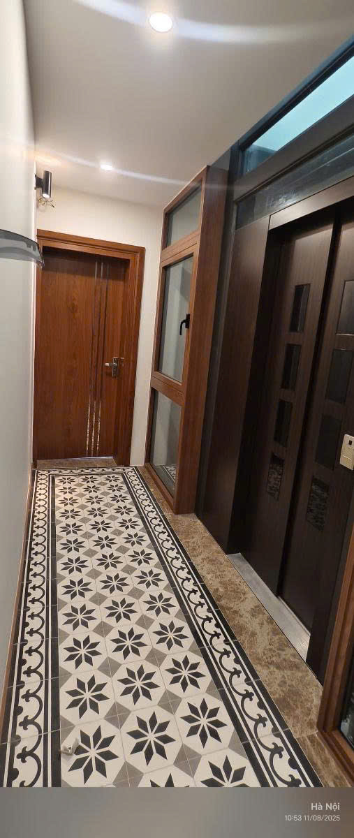 BÁN NHÀ MẶT PHỐ NGUYỄN CÔNG HOAN, BA ĐÌNH - LÔ GÓC 72M2 x 5 TẦNG - THANG MÁY - GIÁ 36,9 TỶ - Ảnh 3