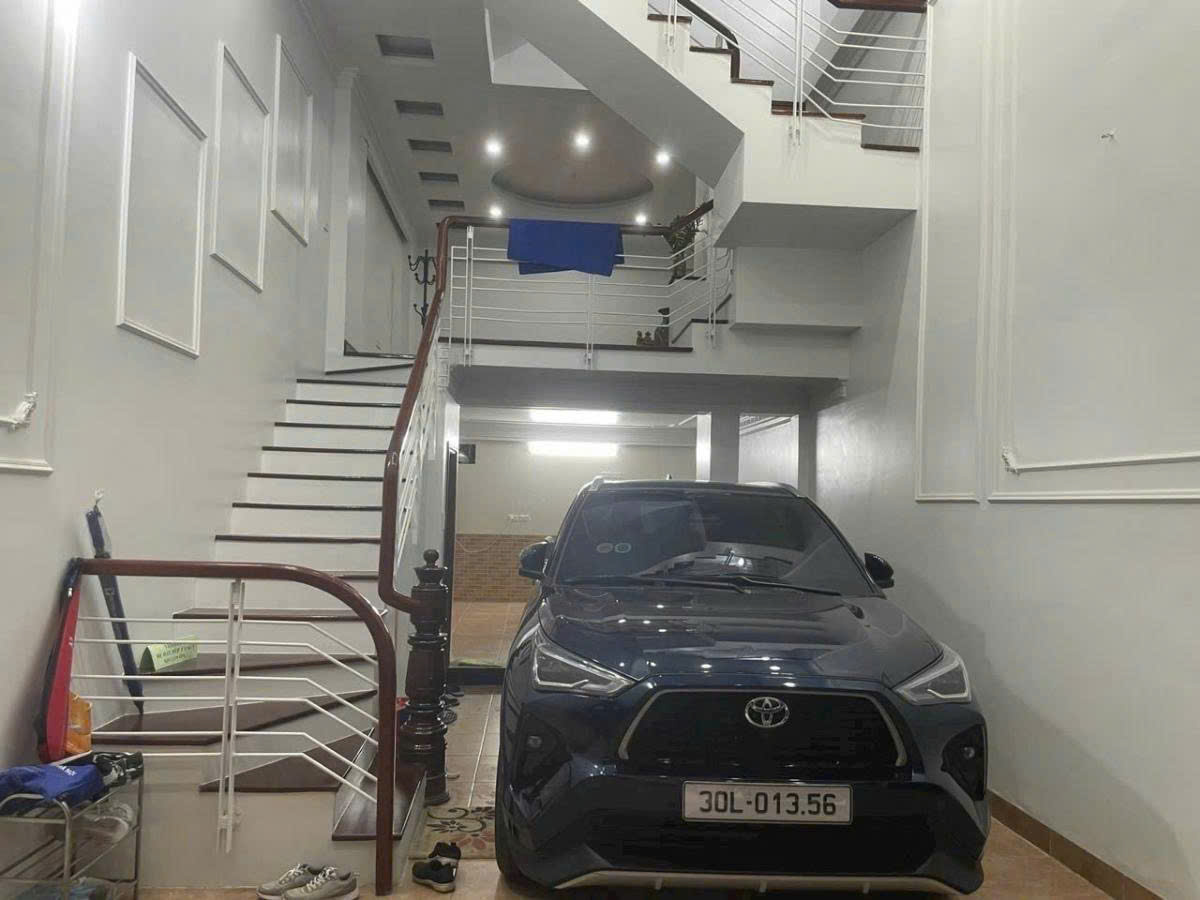 BÁN NHÀ PHỐ THÁI HÀ - Ô TÔ TRÁNH - 30M RA PHỐ - KD ĐỈNH - 50 M2 - GIÁ 20,9 TỶ - Ảnh chính
