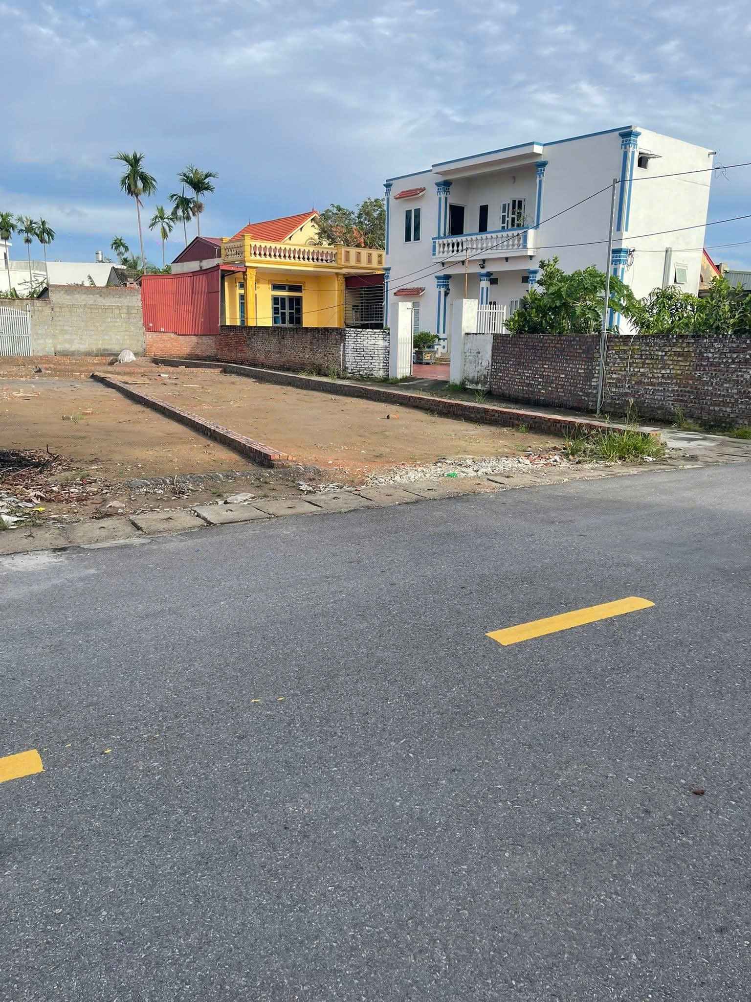 đất mặt đường  cách chợ 200m thuộc xã an thái huyện an lão hải phòng - Ảnh chính