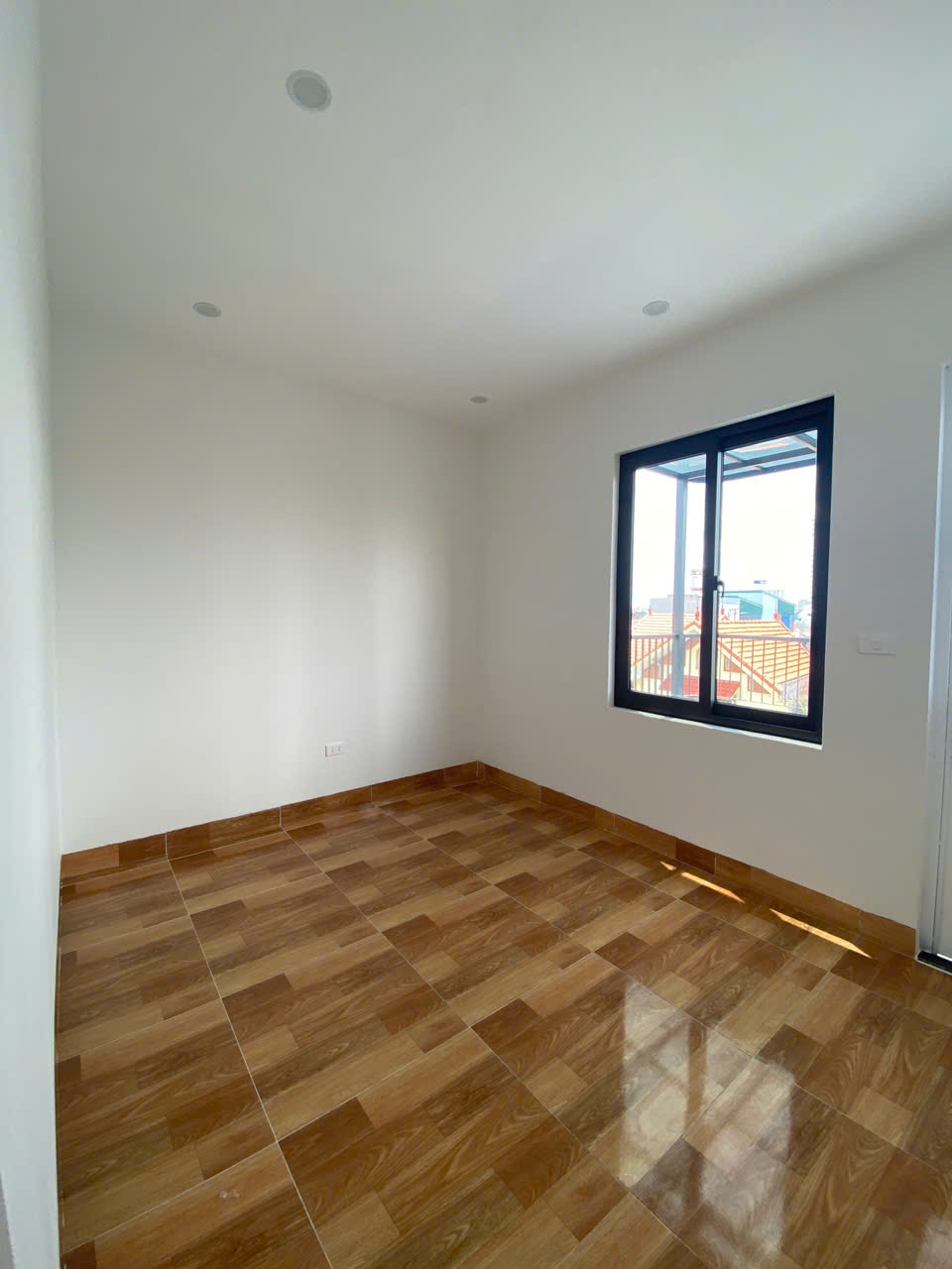 Bán nhà xây mới 5 tầng – DT 31m², MT 4m, Phúc Lợi Long biên - Ảnh 3