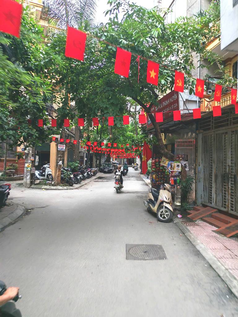Hoàng Cầu 47m, 10m ô tô tránh, 2 thoáng, siêu hiếm, tặng toàn bộ nội thất - Ảnh chính