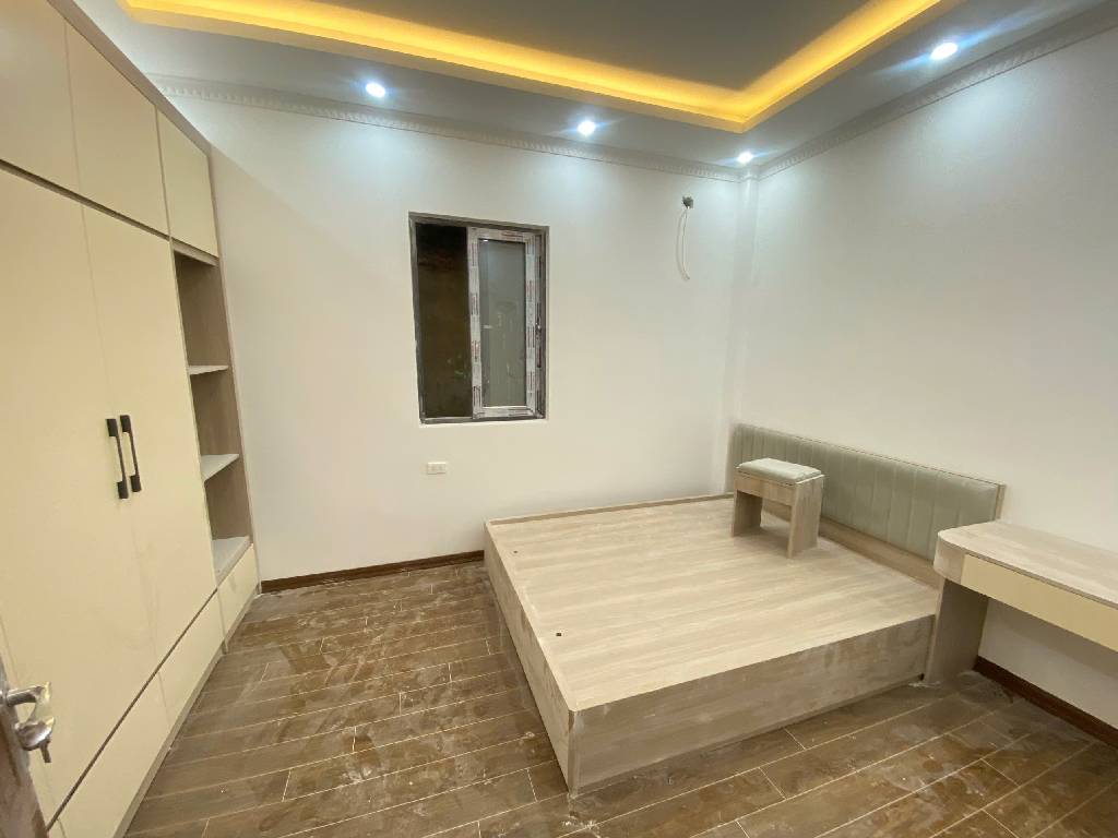 73 Nguyên Trãi 40m 4 tàng, nhà mới ở luôn, sổ vuông, sát ô tô, chỉ 11,5 tỷ - Ảnh 3