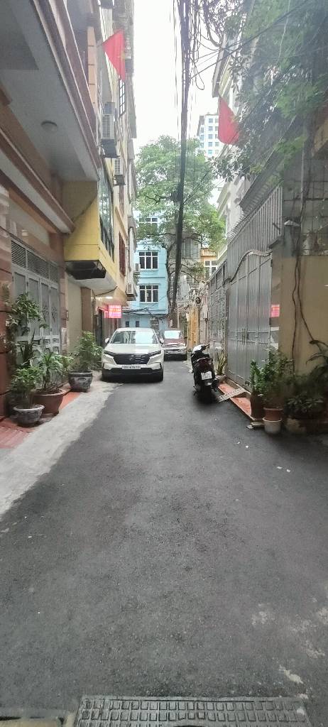 73 Nguyên Trãi 40m 4 tàng, nhà mới ở luôn, sổ vuông, sát ô tô, chỉ 11,5 tỷ - Ảnh chính