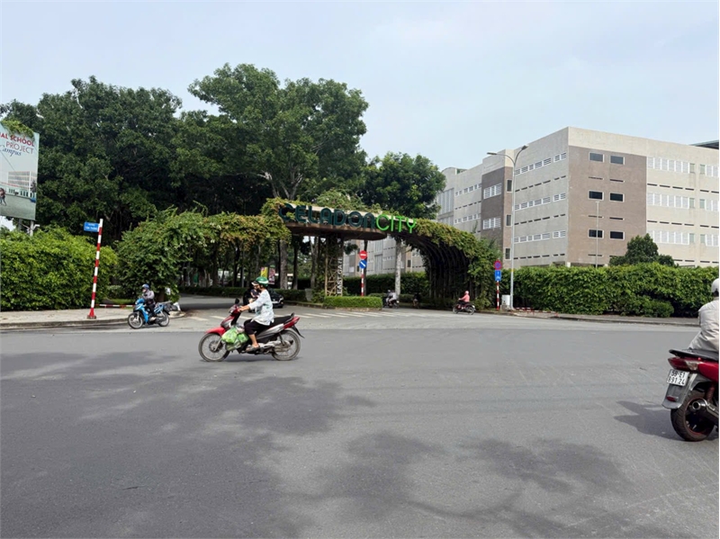Bán nhà 49m2, Trệt Lầu – Bờ Bao Tân Thắng, Tân Phú – Đối diện AEON – Chỉ 4.25 tỷ - Ảnh 1