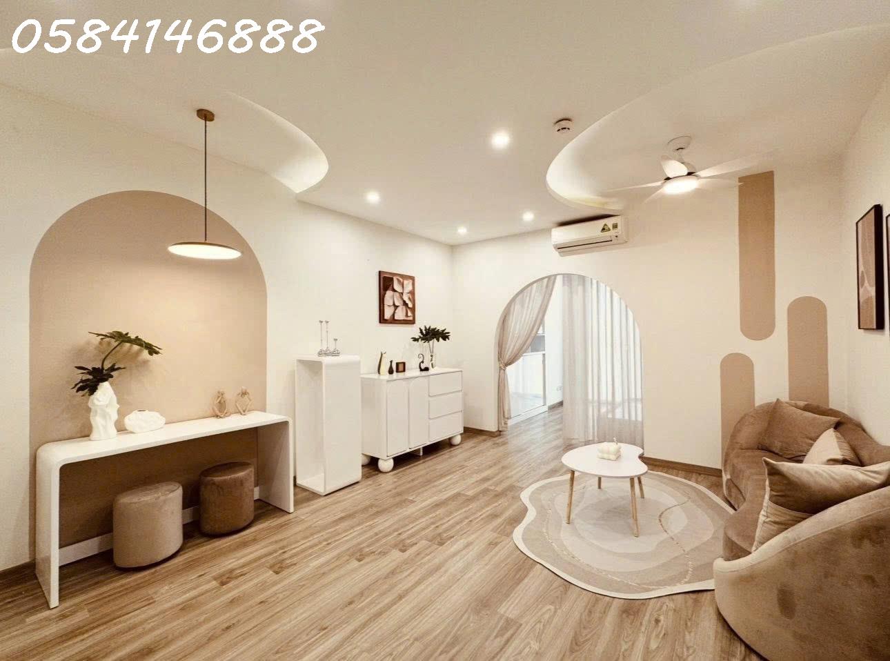 Bán căn hộ Royal City ,  136m² , 3 PN , giá : 13 tỷ , LH 0584146888 biết thêm thông tin căn - Ảnh chính
