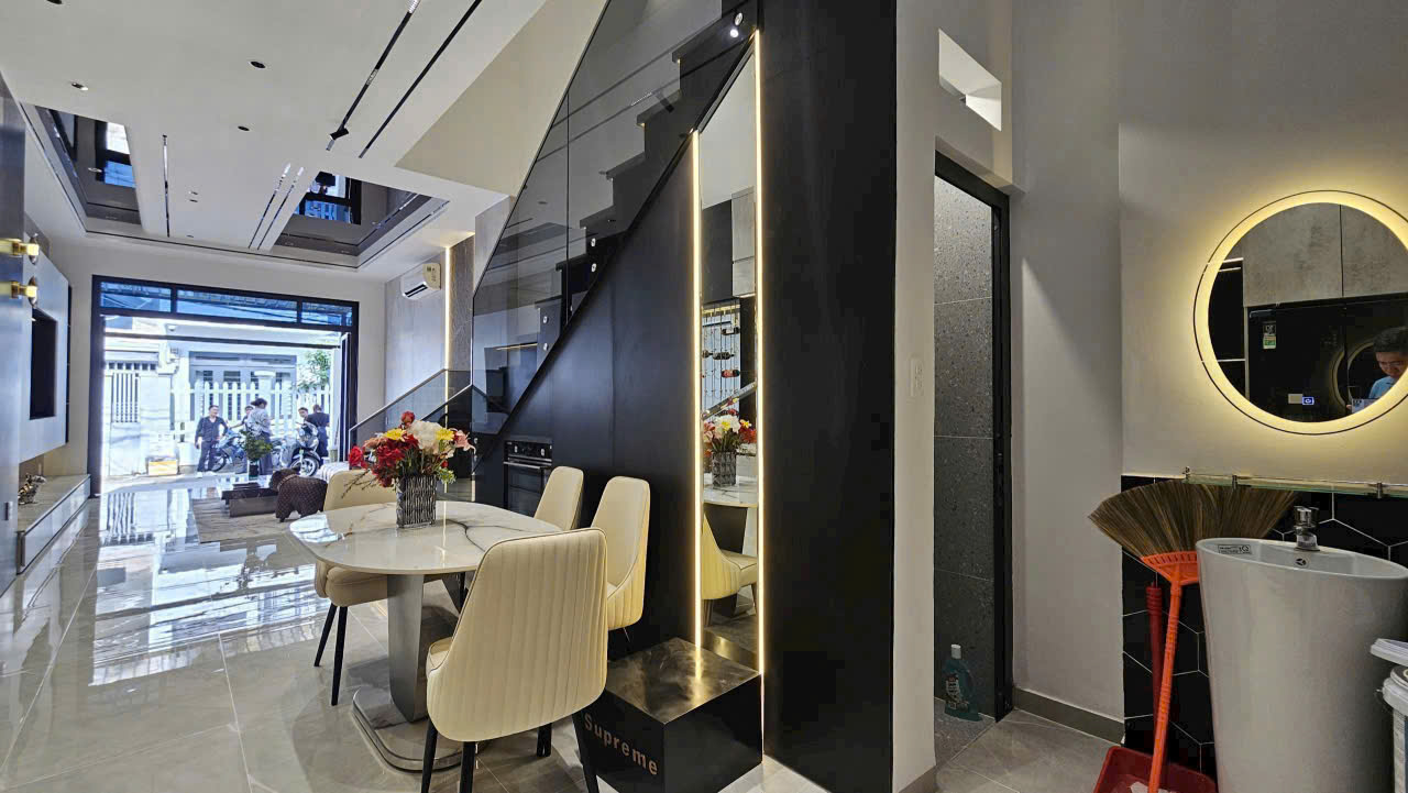 BÁN NHÀ PHỐ GÓC 2 MẶT TIỀN THOÁNG MÁT – HẺM 1422 HUỲNH TẤN PHÁT, QUẬN 7 , - Ảnh 3
