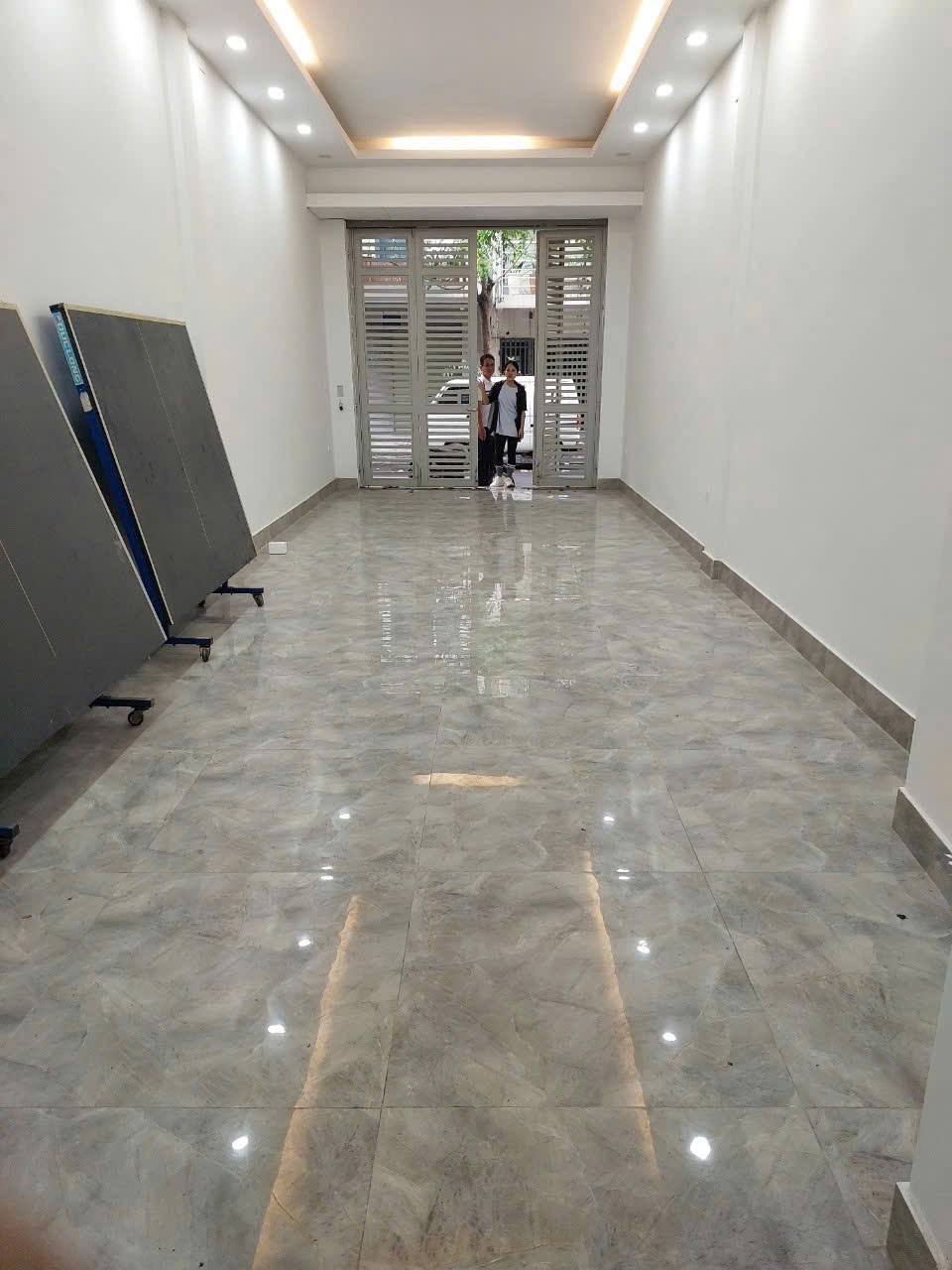 Cho thuê nhà khu phân lô Đầm Trấu, Hai Bà Trưng 50m x 5T, 5 phòng giá 23tr, ô tô tránh - Ảnh chính