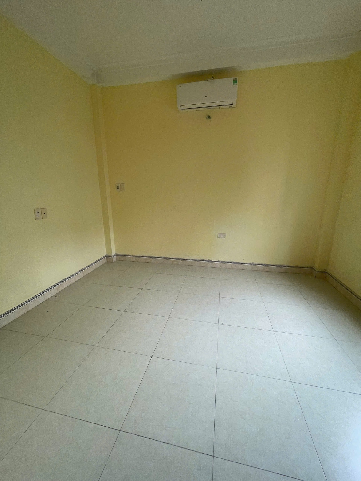 Cho Thuê nhà riêng Tân Lạc, Đại La, Hai Bà Trưng 40m x 4T, 4 ngủ giá 12 TR, ở GĐ - nhóm - Ảnh 3