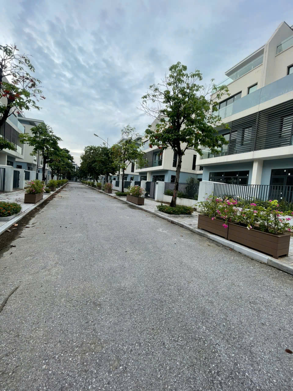 Phân lô liền kề KĐT mới Văn Khê 111m2, 4 tầng, MT8.8m giá 39.5 tỷ - Ảnh chính