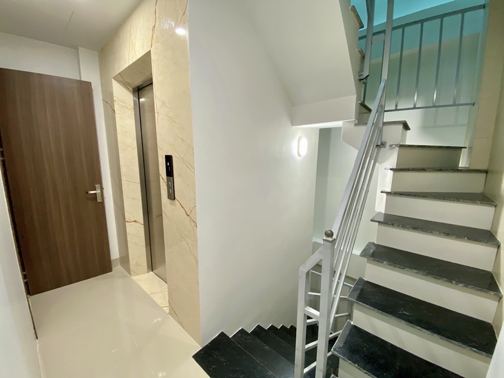 HOÀNG QUỐC VIỆT-DT40M x 6 TẦNG THANG MÁY-10,8 TỶ-SAU QUY HOẠCH RA MẶT ĐƯỜNG - Ảnh 3