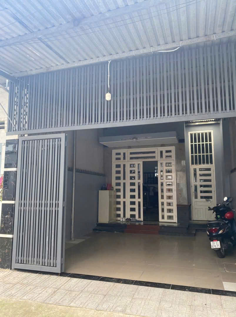 Bán nhà 1T1L, gần chợ  Tân Hiệp, DT 5X30, đường oto, sân oto chỉ 4,9 tỷ - Ảnh chính