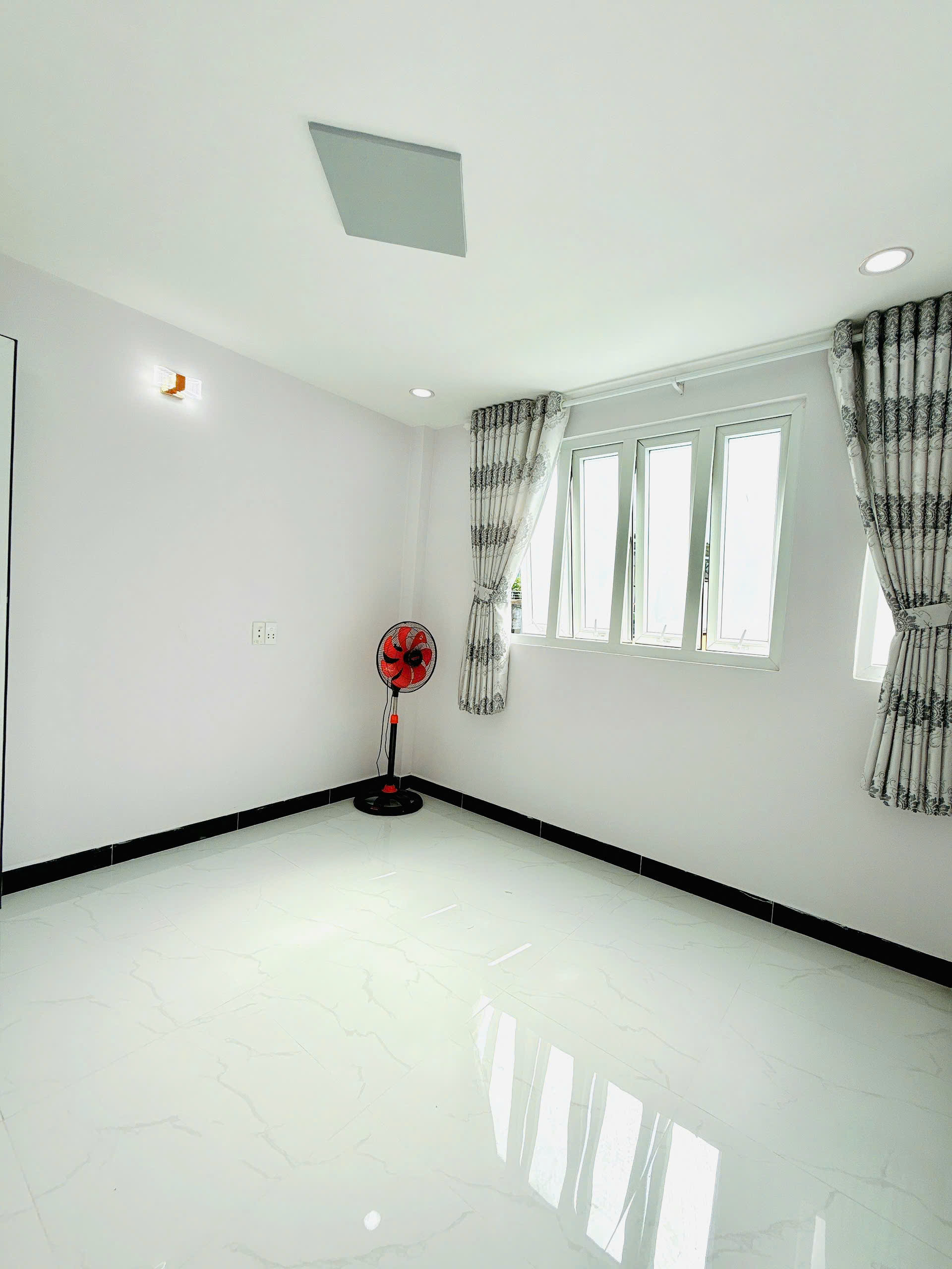 Căn góc 3 mặt tiền hẻm, khu trung tâm đường Nguyễn Tri Phương  P9Q10. Giá 5,28 tỷ TL - Ảnh 3