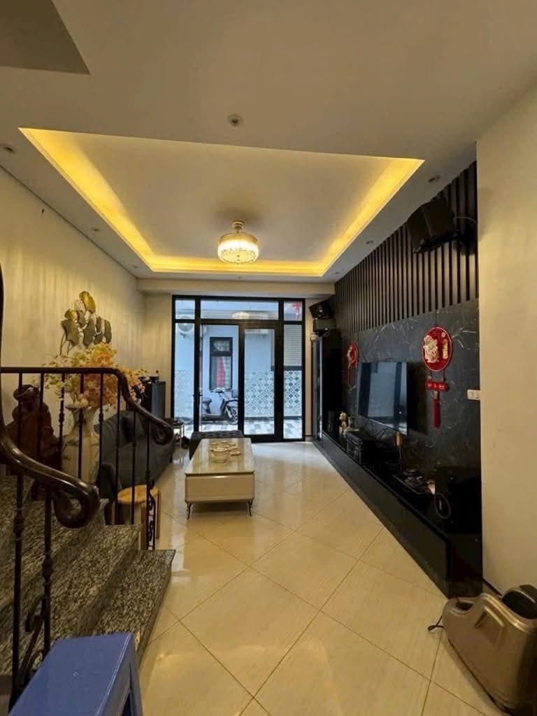 Hiếm, Bán Nhà Ngõ 344 Ngọc Thụy, Long Biên, 33m2, 5Tầng, Phân Lô, Ô Tô, Nhỉnh 7 Tỷ - Ảnh chính