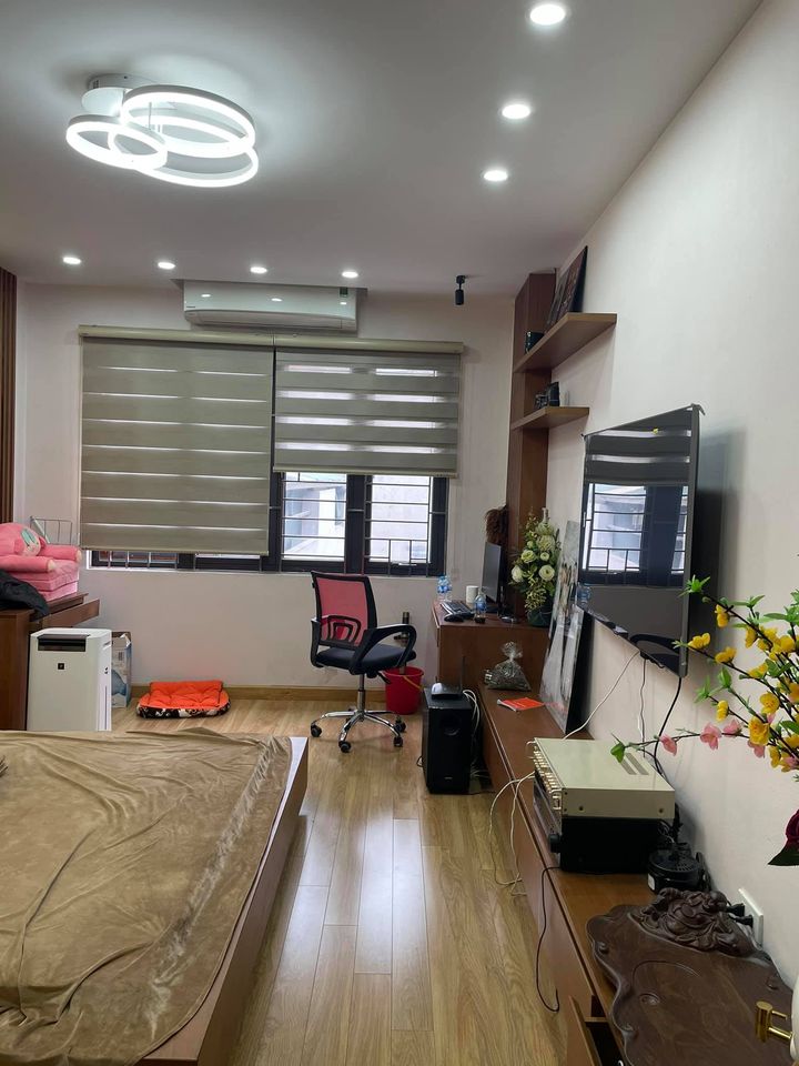 Bán Gấp Nhà Ngõ 158 Nguyễn Sơn, Bồ Đề, Long Biên, 32m2, 5 Tầng, Full Đồ, Phân Lô, Ô Tô - Ảnh 2