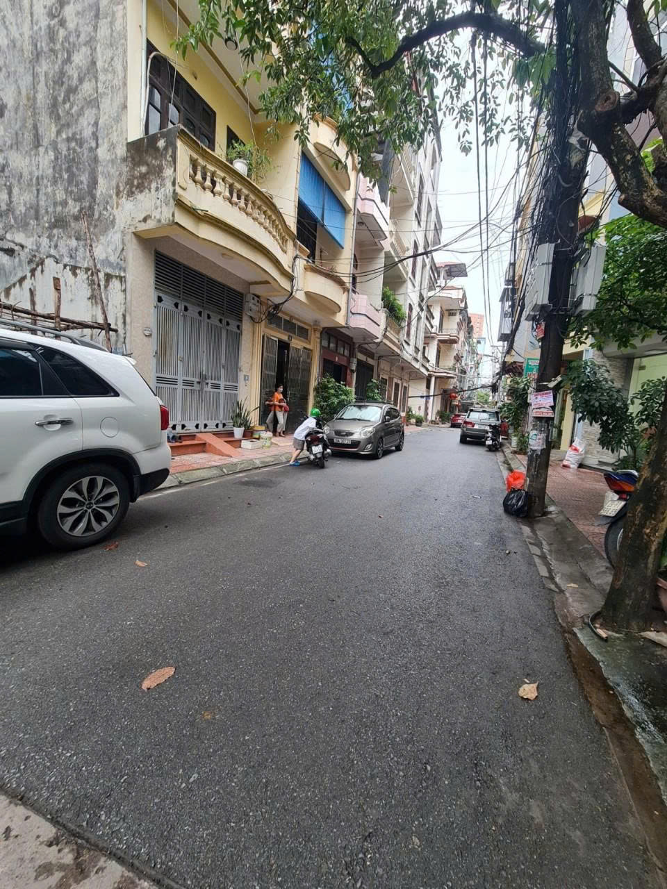 Cho thuê nhà 4 tầng,5 ngủ,4 wc ngõ 120 Trần Cung gần Bệnh viện E,Đh Điện lực - Ảnh 1