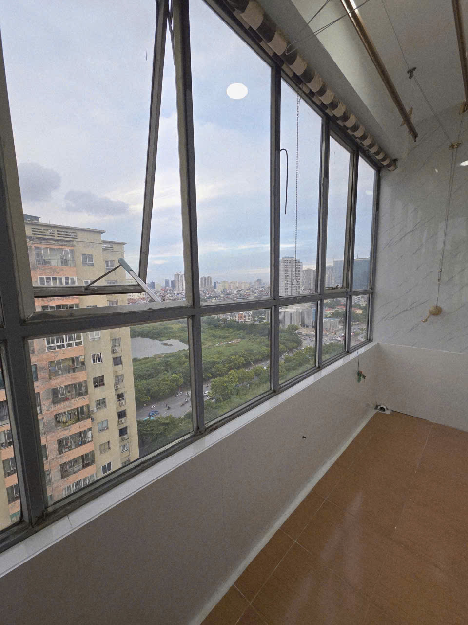Mồng 1 hoan hỷ - Bán căn Chung Cư Cầu Giấy - Khu Yên Hoà - Ảnh 4