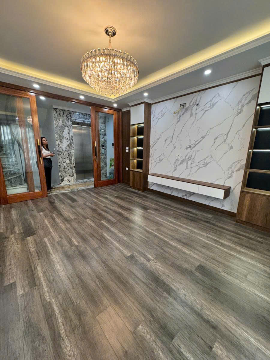BÁN NHÀ RẤT GẦN TÂY HỒ - NHÀ MỚI TINH - THANG MÁY - PHÂN LÔ - KINH DOANH - Ô TÔ 7C- NGÕ THÔNG - - Ảnh 2