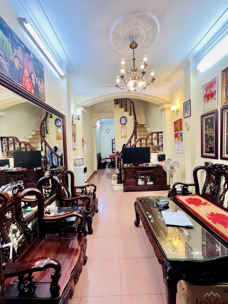 QUAN HOA-DT46M x 5 TẦNG-11,8 TỶ-PHÂN LÔ-ÔTÔ ĐỖ CỬA-DÂN XÂY CHẮC CHẮN - Ảnh 1