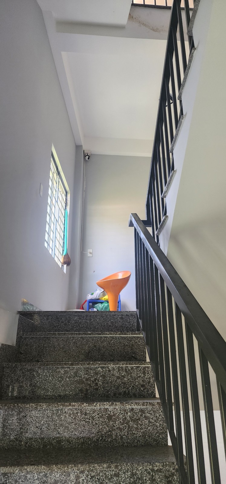 # Nhà Kiệt gần MT Lương Thế Vinh, 60m2, 3 tầng đẹp, 2 mặt thoáng, hơn 5 tỷ - Ảnh 3