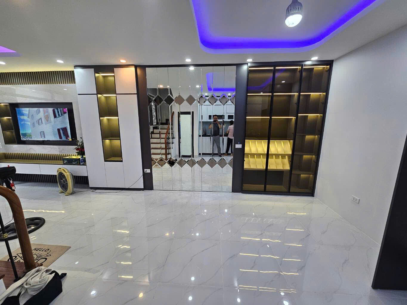 Đường Láng dt 45 m, 4 tầng, 3 ngủ khép kín, vuông vắn, ngõ 3,5 m, 20 m ra mặt phố Láng, vị trí đẹp, - Ảnh 3