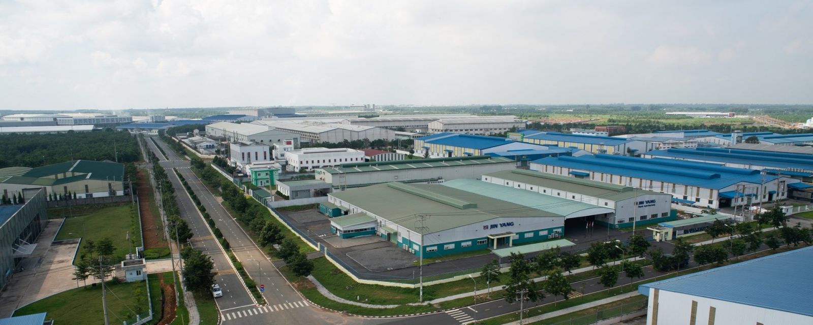 3,370m2 Thổ cư 520m2, đất SKC 1,200m2 , Vị trí trung tâm, dân cư đông kín - Ảnh chính